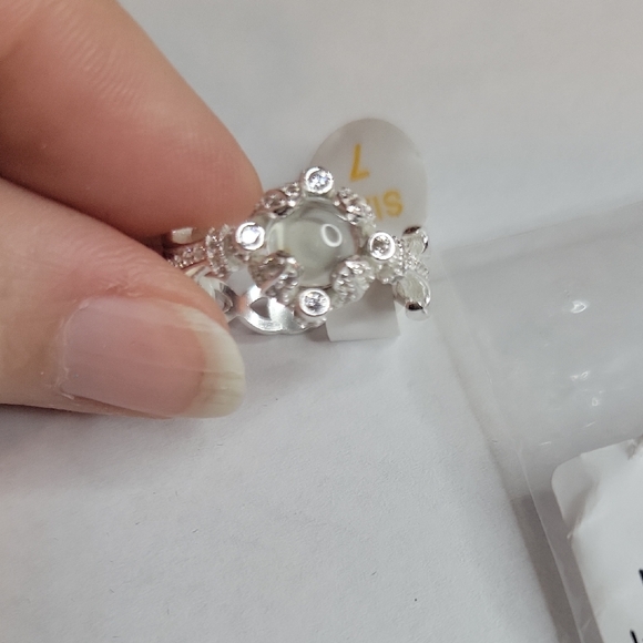 The Countess Ring Grey Spinel & White Topaz, Sterling Silver Setting Size 7 NWT - Picture 2 of 5